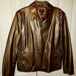 Gallery women's light jacket, gold in color